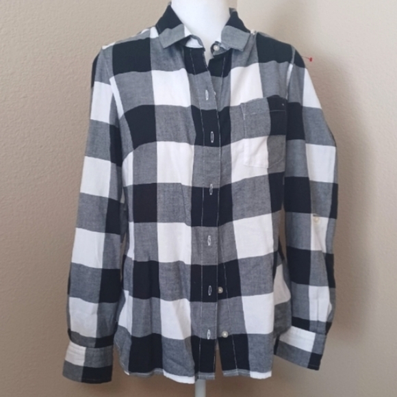 NWT Tommy Hilfiger Plaid Button Down Women's size Small - Picture 10 of 11